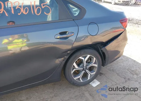 2021 Kia Forte Lxs из США, поврежденный, VIN 3KPF24AD5ME349276